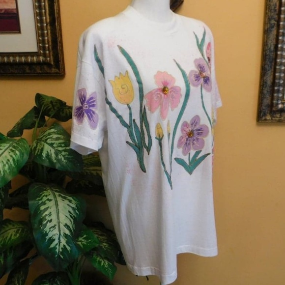 Wetpaint Hand Painted Flower Shirt - Picture 5 of 8